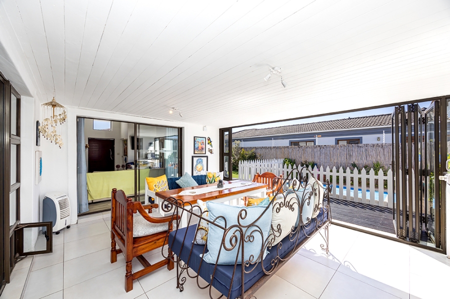 5 Bedroom Property for Sale in Parklands Western Cape